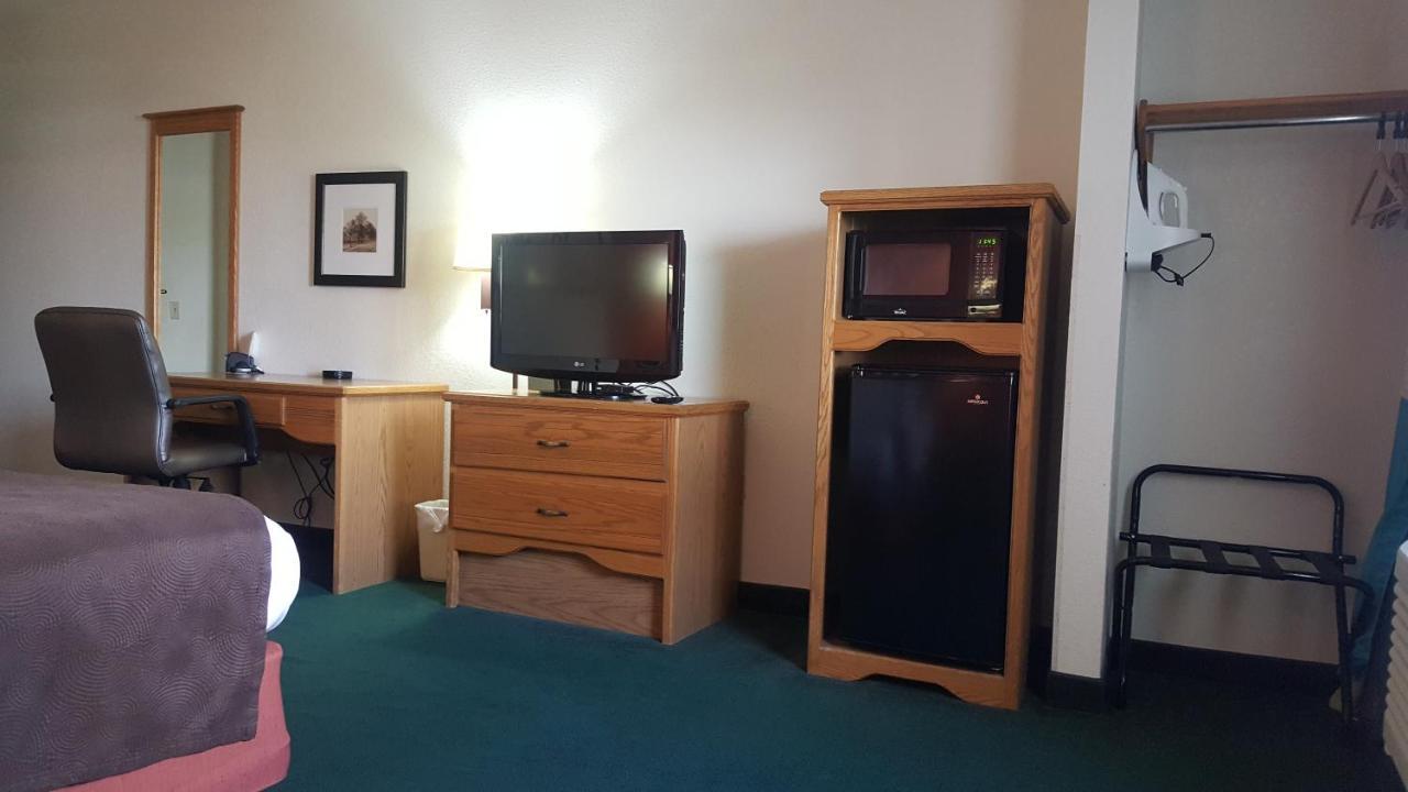 Americinn By Wyndham Garden City Esterno foto